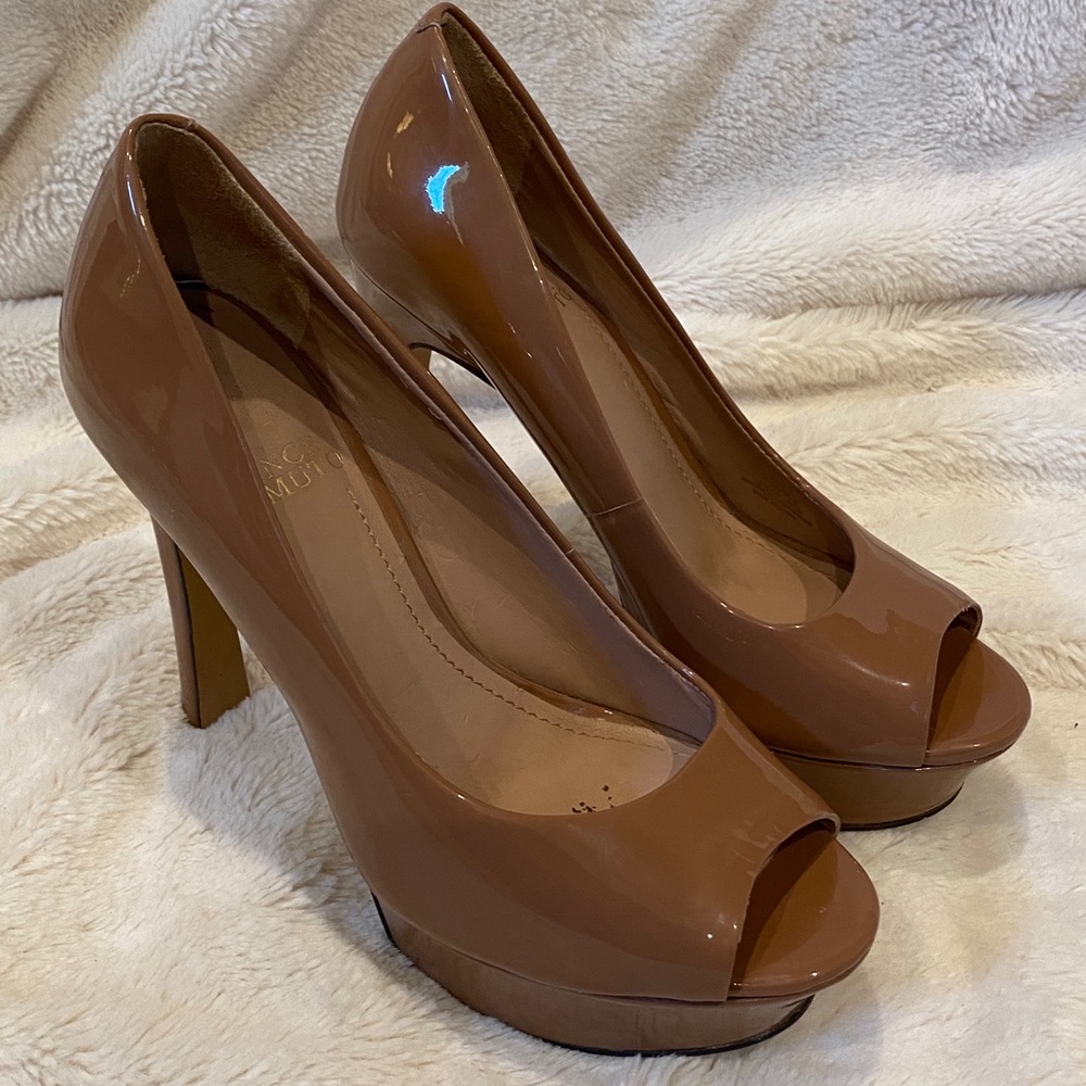 Vince Camuto VC - Bette Tan Peeptoe Platform Ultra High Heels Pumps Size 6.5 EUC